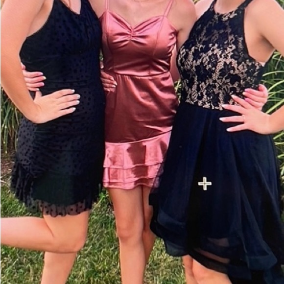 Rose colored homecoming dress - Picture 4 of 4